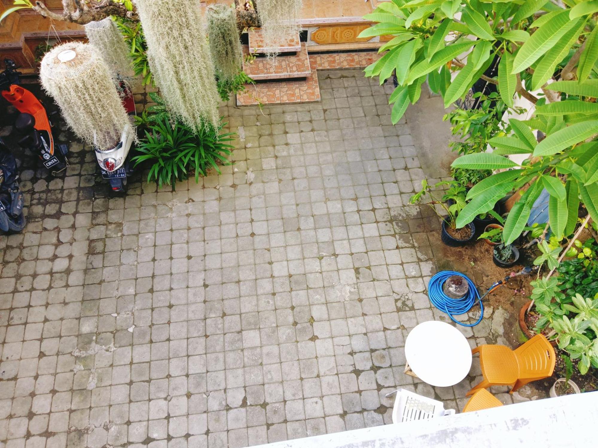 Mama Mega Homestay Pesanggaran Экстерьер фото