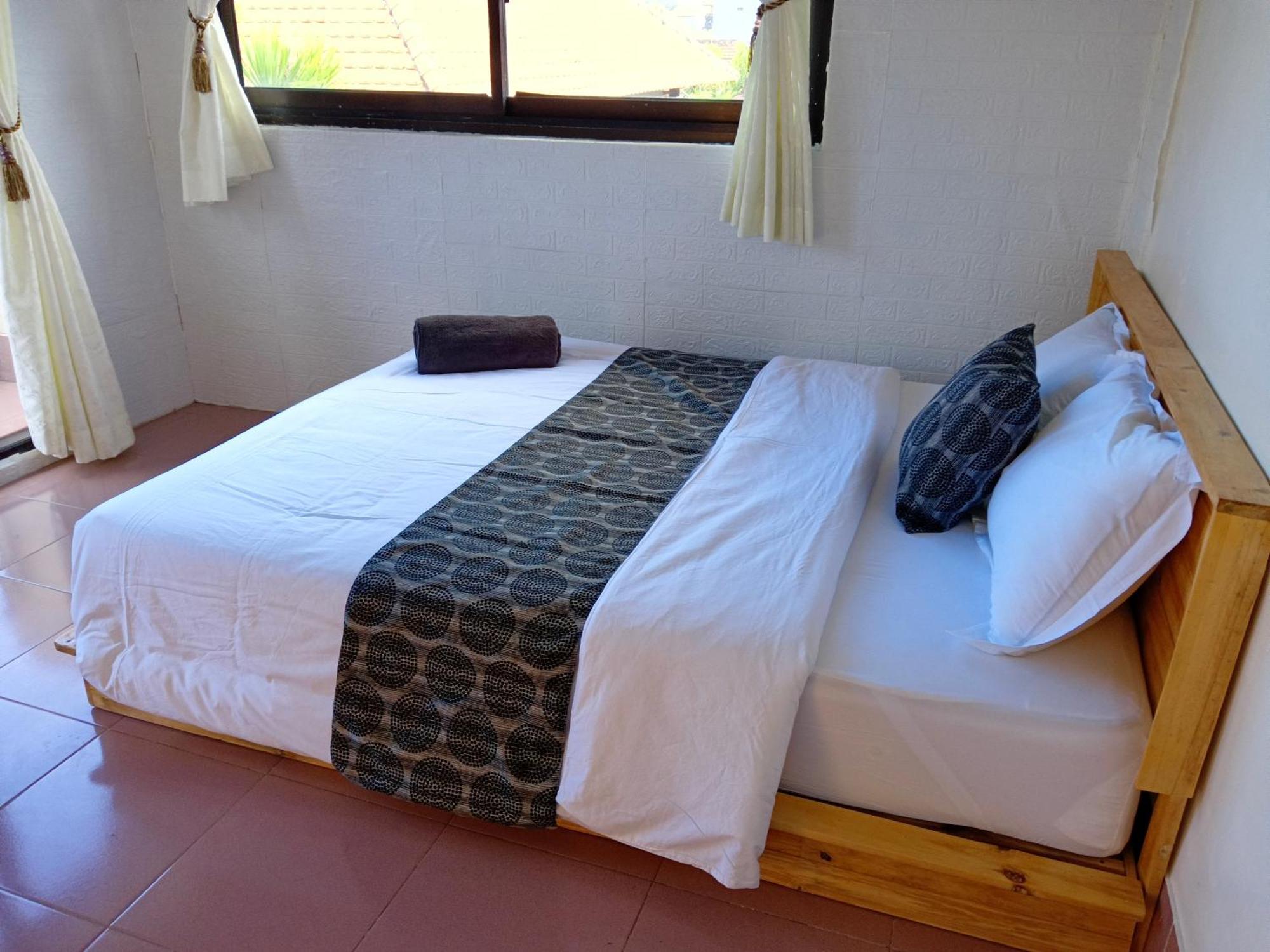 Mama Mega Homestay Pesanggaran Экстерьер фото